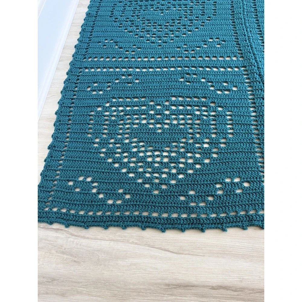 Hand-Knitted Blanket with Heart Patterns 52